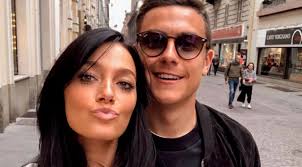 Oriana sabatini adalah seorang aktris, model, dan penyanyi asal argentina. Dybala Assumed The Networks With Her Message To Oriana Sabatini Gently Halids