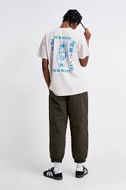 Uo New Wave Stone T Shirt Mode For Man Mode Man