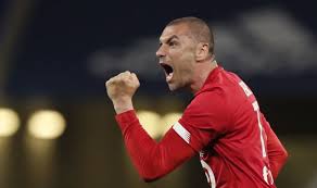 Ligue 1 takımlarından lille'de forma giymektedir. Burak Yilmaz Besiktas In Sampiyonlugunu Kutladi