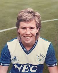 How many League goals did Adrian Heath score for Everton? He made 226  League appearances for Everton between 1982-89.
