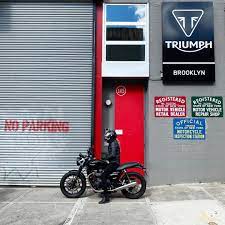 Pin Auf Triumph Gang