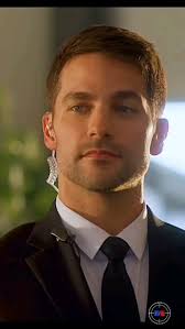 🅒🅟🅜𝟮 Royal Runaway Romance another movie more that ends with a romance  between an client and a bodyguard., The cinema often popularizes stories of  romance between a client and a bodyguard because such ...