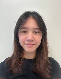 Danielle Grunwald's Instagram, Twitter & Facebook