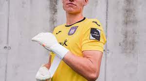 Hij is een van een drieling die werd geboren toen zijn moeder 26 weken zwanger was. Rsc Anderlecht On Twitter Welkom In Neerpede Bart Verbruggen Un Jeune Gardien Tres Talentueux