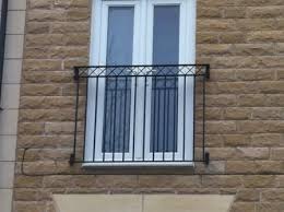 Criss Cross Design Juliet Balcony Balustrade Affixed To Stone Wall In Yorkshire Franzosische Balkone Balkon Gelander Design Balkonentwurf