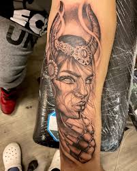 tatsbyjayjay · USA · Instagram photos and videos