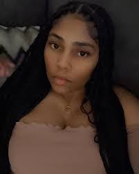 Raquel Mcguire's Instagram, Twitter & Facebook