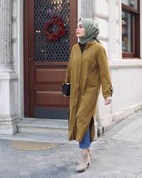 Aleyna Atalar On Instagram Tukendim Galiba Yazacak Bir Seyler Bulamadigima Gore Kesin Oyle Gomlek Dilrubasultangiyim Di 2020 Casual Hijab Outfit Gaya Model Pakaian Gaya Hijab