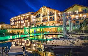 Wir Sind Sieger Des Bsw Award Schonste Schwimmbad Und Wellnessanlage Unter 300 Hotels Aus 9 Landern Wellnessanwendungen Schwimmbader Hotels