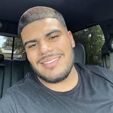 Can someone put wings