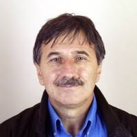 60+ perfiles de «Venditti»