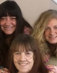 Contributions to the tribute of Linda Mosher