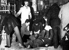 Todas las noticias sobre tommaso buscetta publicadas en el país. Family Of Infamous Mafia Turncoat Tommaso Buscetta Emerge From Hiding For The First Time Since 1986 Daily Mail Online