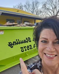 You may have heard the exciting news about Swallows Nest expanding into  Dutzow! For nearly 30 years, Deb Giffin has called Washington, Missouri  home. In 2019, she began investing in downtown with