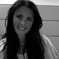 Robyn Dubinsky's Instagram, Twitter & Facebook