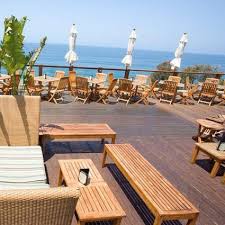 La casa está distribuida en 2 plantas, p. Rooftop At La Casa Del Camino Great Happy Hour Laguna Beach Night Life Beach List