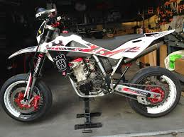 Untuk sebuah modifikasi tidak selalu di butuhkan biaya besar dan rujukan modifikator yang telah dikenal. 40 Gambar Modifikasi Kawasaki Klx 150 Keren Terbaru Modif Drag