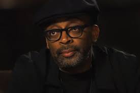 LeBron James & Jimmy Fallon Square Off in "Faceketball"