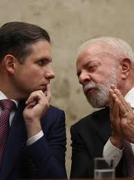 6x1: Motta adota PL de Lula e quer repetir modelo da reforma tributária