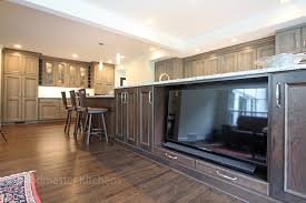 Here is how to get the best kitchen layout for entertaining. Get Your Kitchen Design Holiday Ready Woodmaster Kitchens