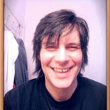 Frank Carrero's Instagram, Twitter & Facebook