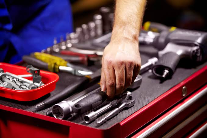 Top 5 Car Maintenance Tips Everyone Should Know About