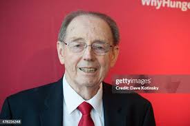 146 Dave Ayres Photos & High Res Pictures