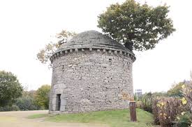 Les arbres remarquables de france sont des arbres vivants exceptionnels par leur âge, leurs dimensions, leur forme, leur passé ou encore leur légende. Begard Le Chene Du Colombier Plus Bel Arbre De France L Echo De L Argoat