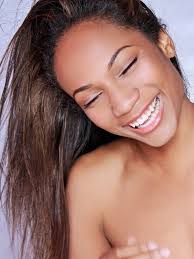 Ariel Chambers's Instagram, Twitter & Facebook