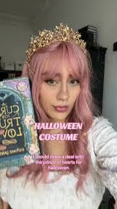 Evangeline Flowers's Instagram, Twitter & Facebook