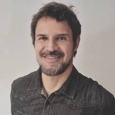 After de-briefing w the client I struggled like a week or two to find a  strong focus for e-Estonia 100% digital campaign.