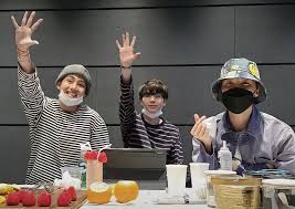 Bts 막걸리 공약 live #bts #rm #jin #suga #jhope #jimin #taehyung #jungkook #army #vlive 2018.07.25 subscribe to. Hoseok Birthday Vlive 2021