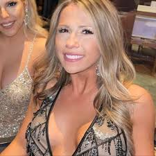 Email Address of @lexiemayhudson Instagram Influencer Profile