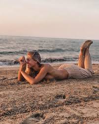 La joven de 20 años presentó falla de órganos y fue puesta en coma. Hot News Sexy Girl Lotte Van Der Zee Miss Teen Universe Has Died After Suffering Sexy News