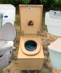 Trenntoilette Fur Dein Garten Und Wochenendhaus Hygienisch Und Sauber In 2020 Toilette Komposttoilette Wochenendhaus