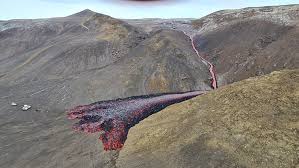 (when the molten rock is beneath the earth's surface, it is called magma.) when first exuded from a volcanic vent, the hot lava is at temperatures ranging from 700 °c to 1,200 °c (1,300 °f to 2,200 °f). Lava Photos From The Newest Iceland Eruption Show A Wild Oozing Flow Gulfnews Network