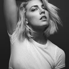 Stream Chelsea Lankes