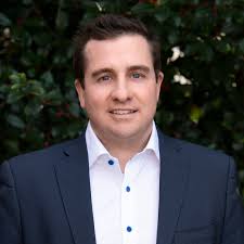 The Minghenelli Team, Real Estate Agents