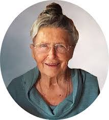 Mary Benak's Instagram, Twitter & Facebook