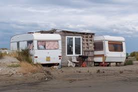 Beauduc Cabanons Submersion Marine Plage Systeme D Diy Demontable Recyclage Habitat Habitat Cabanon Recyclage