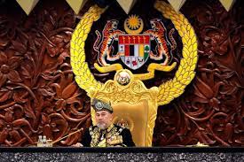 Habis la kali ni kalau dah sultan keluarkan titah agar perdana menteri malaysia mengundurkan diri. Yang Di Pertuan Agong Letak Jawatan Beritabenar