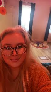 Tammy Lafleur's Instagram, Twitter & Facebook