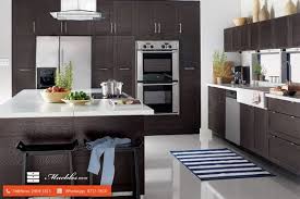 Casa moderna com mobiliário de madeira e couro e piso com grama | revista viva. Te Brindamos Experiencia Calidad Y La Mejor Asesoria Puedes Contactarnos Al 2454 1 Muebles De Cocina Decoracion De Cocina Decoracion De Cocinas Sencillas