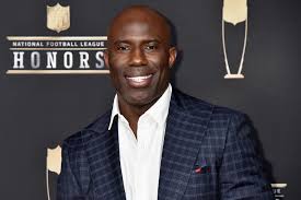NFL Star Terrell Davis Says He Was Handcuffed and Removed From United Flight