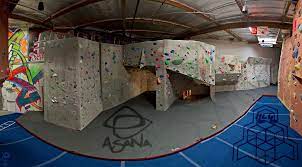 Indoor rock climbing on over 2000 square feet of terrain in lake forest, california. Aesthetic Climbing Gym Photos Facebook