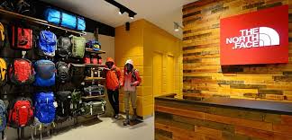 Pleading face is the third most popular emoji used on twitter, and the most commonly found emoji pleading face was approved as part of unicode 11.0 in 2018 under the name face with pleading. The North Face Crece Al Calor De La Fiebre Outdoor Y Pone Rumbo A Las Quince Tiendas En Espana Modaes Es