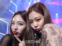 Aubrey Miles Gomez (@aubreygomez13)