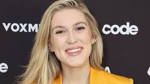RFK Jr. makes bombshell claims about obsessed Olivia Nuzzi as friend says  former presidential candidate found star reporters pornographic photos  and videos difficult to resist | Daily Mail Online