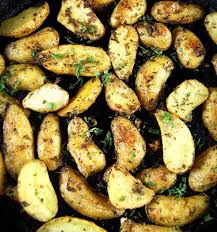Garlic And Herb Roasted Fingerling Potatoes Recipe Roasted Fingerling Potatoes Potatoes Fingerling Potatoes