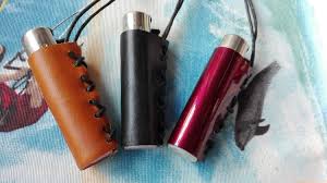 Custodia In Pelle Per Accendini Clipper Collana Portaccendino Etsy How To Make Light Lighter Case Leather Chokers